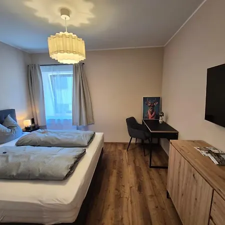 Hotel Lindengut - Boutique Hotel Nahe Ikuna Park
