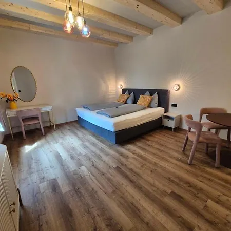 Lindengut - Boutique Hotel Nahe Ikuna Park Natternbach