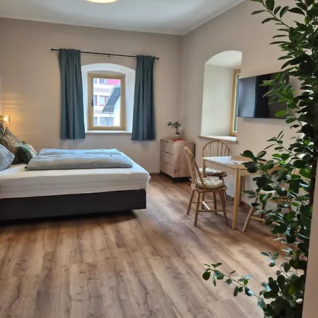 Hotel Lindengut - Boutique Hotel Nahe Ikuna Park Natternbach