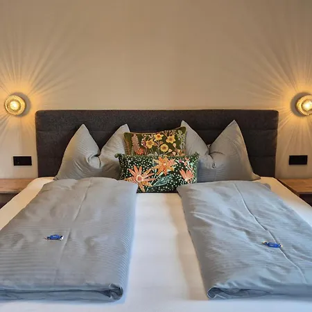 Lindengut - Boutique Hotel Nahe Ikuna Park Natternbach